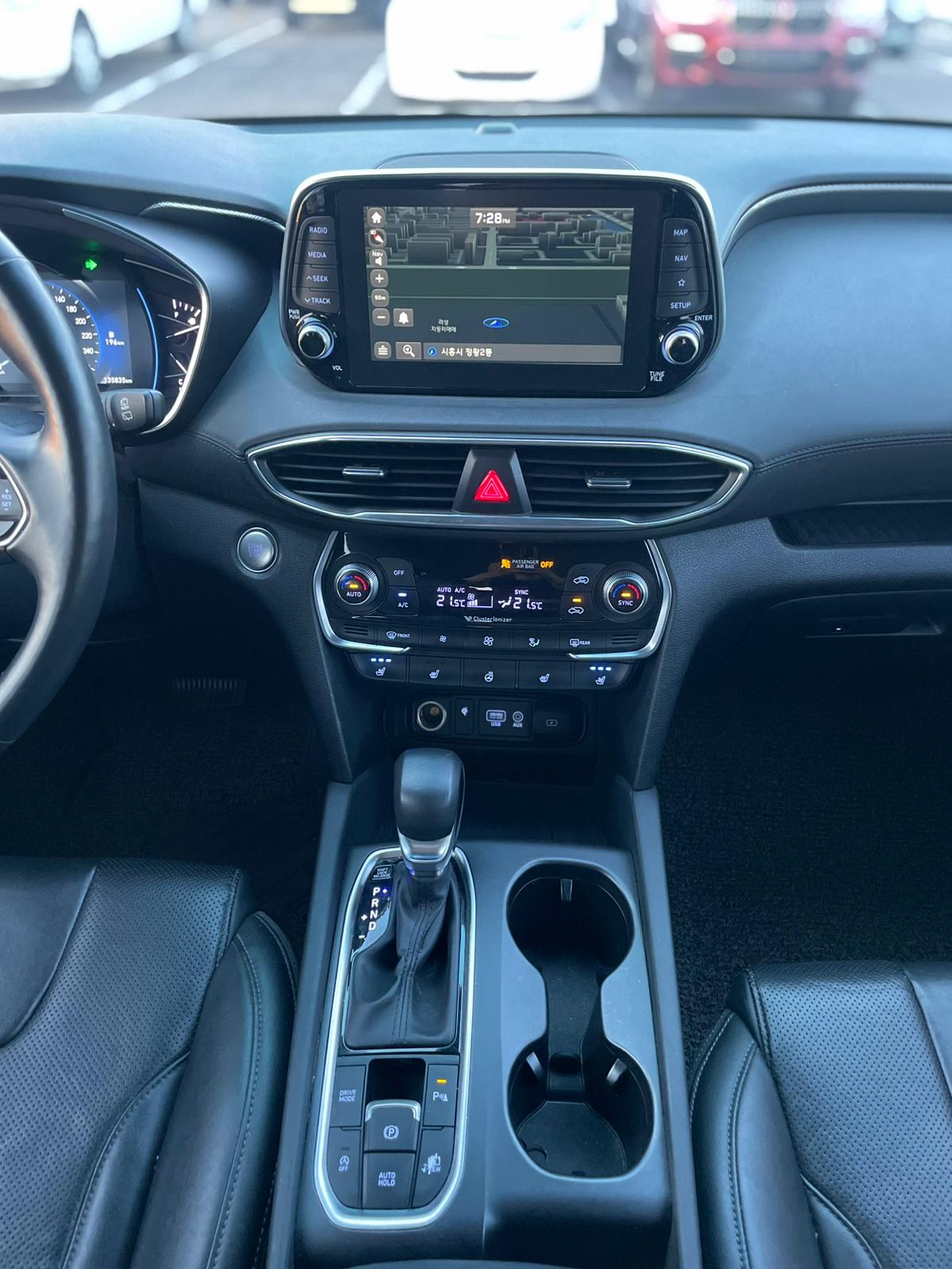 Hyundai Santa Fe 11