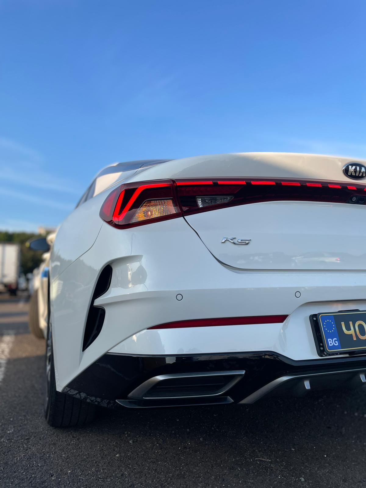 Kia K5 4