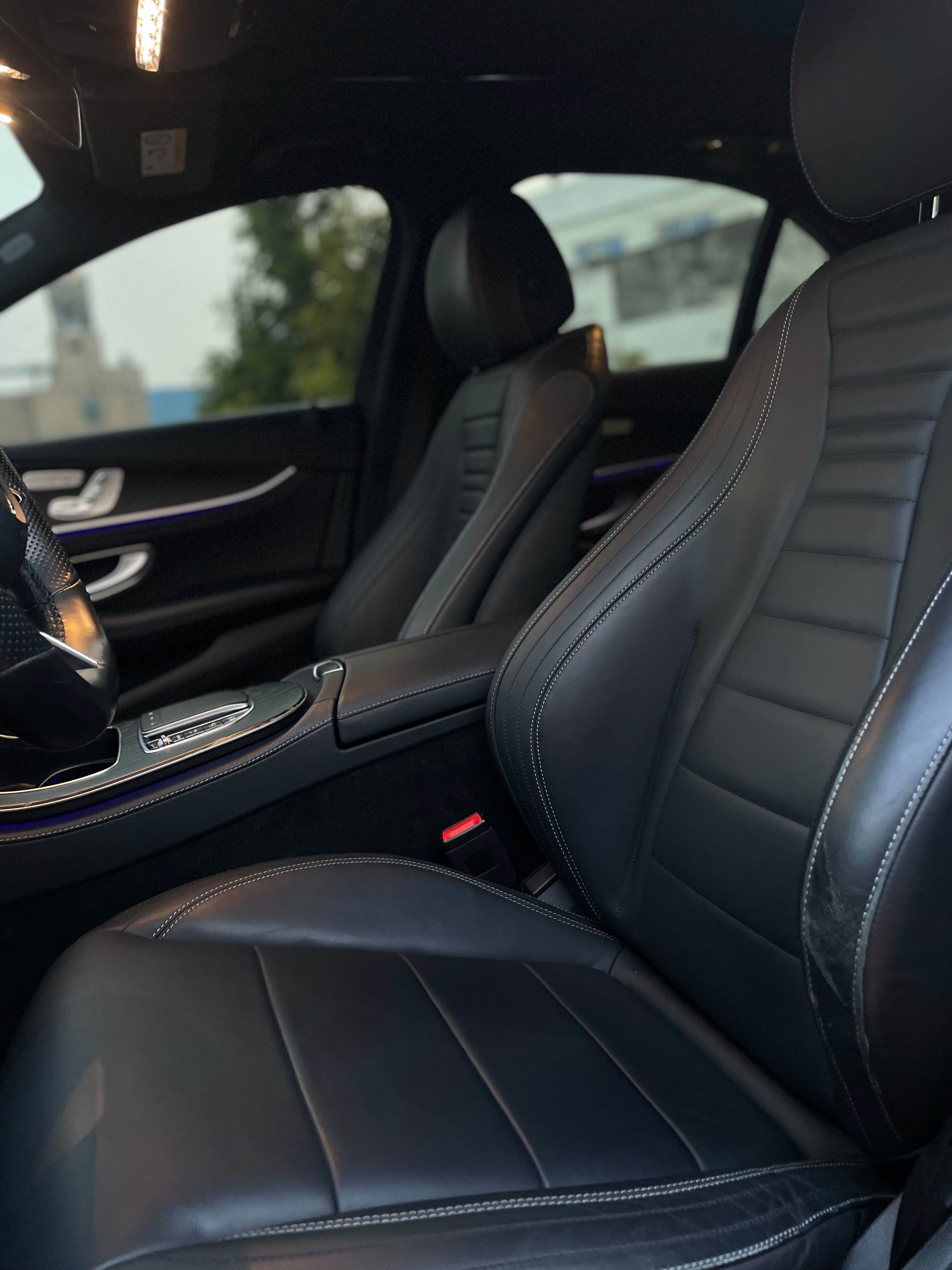 Mercedes-Benz E-Class 12